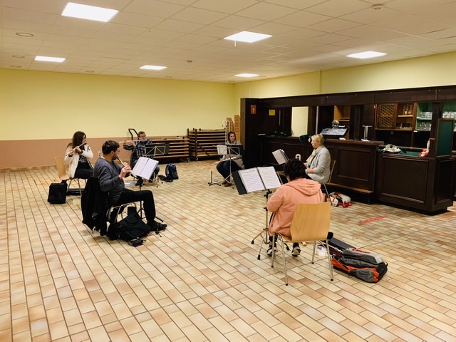 975B43F3-279B-4CFE-8EC0-5E4479594673