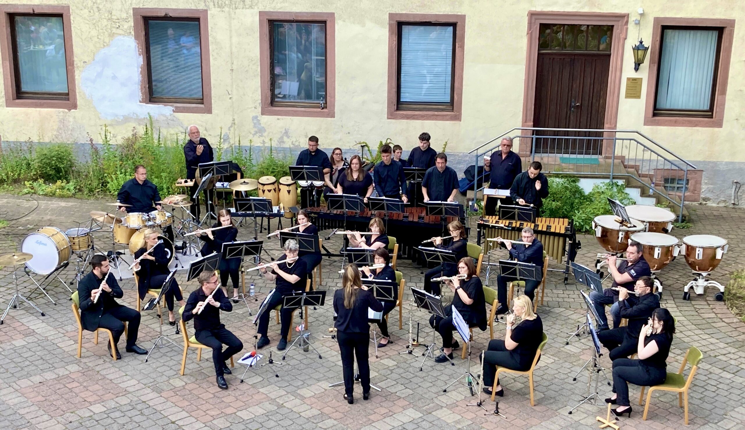 01b7341e-59ea-40f2-822c-b319bec0caac