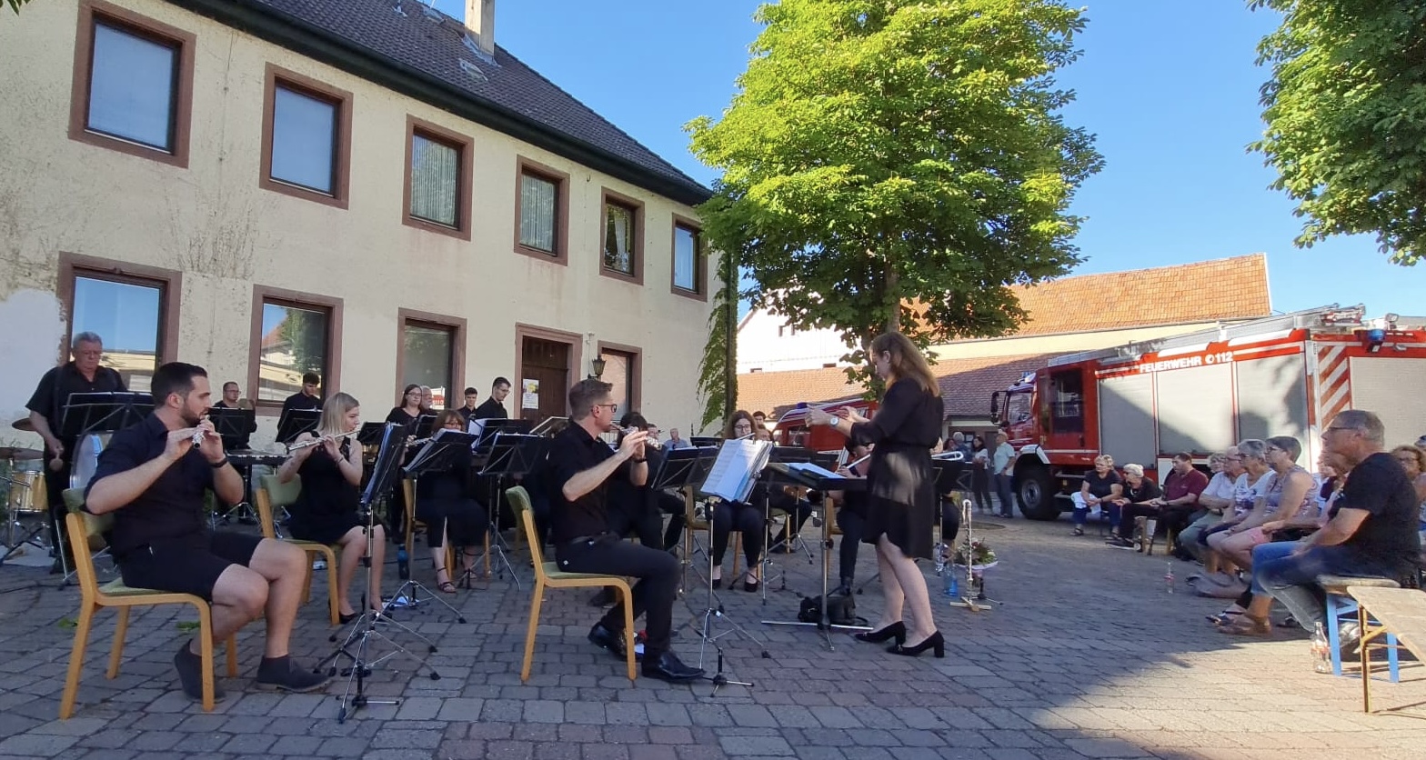 AD03E3AB-B22D-4F13-8A0B-57FC3C431C76